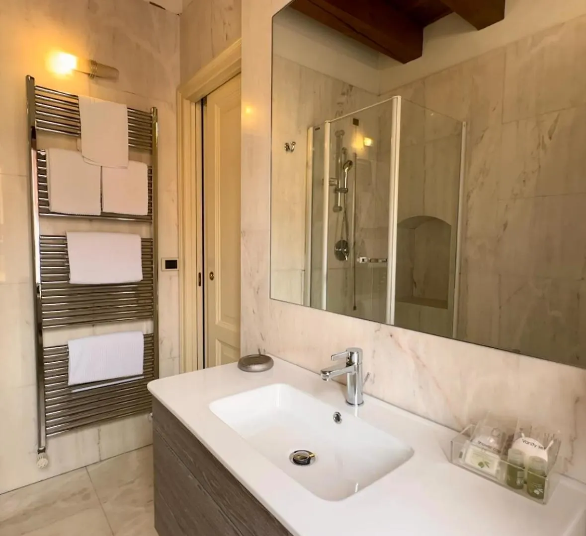 ** Frühstückspension Bed and Breakfast Relais Ponte Pietra Verona Italien