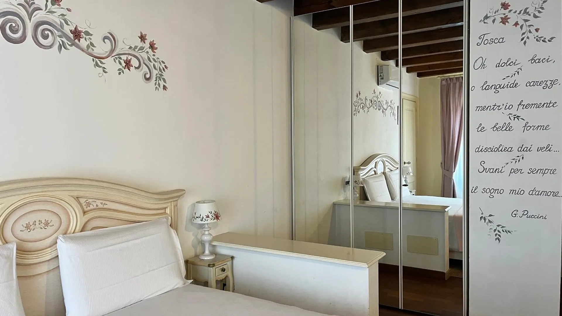 Bed and Breakfast Relais Ponte Pietra Verona Bed & Breakfast