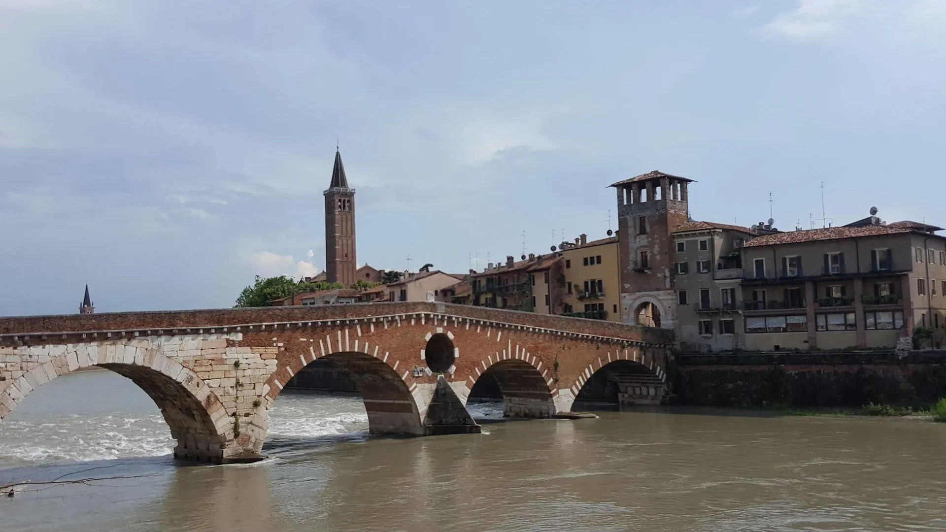 Relais Ponte Pietra Bed & Breakfast