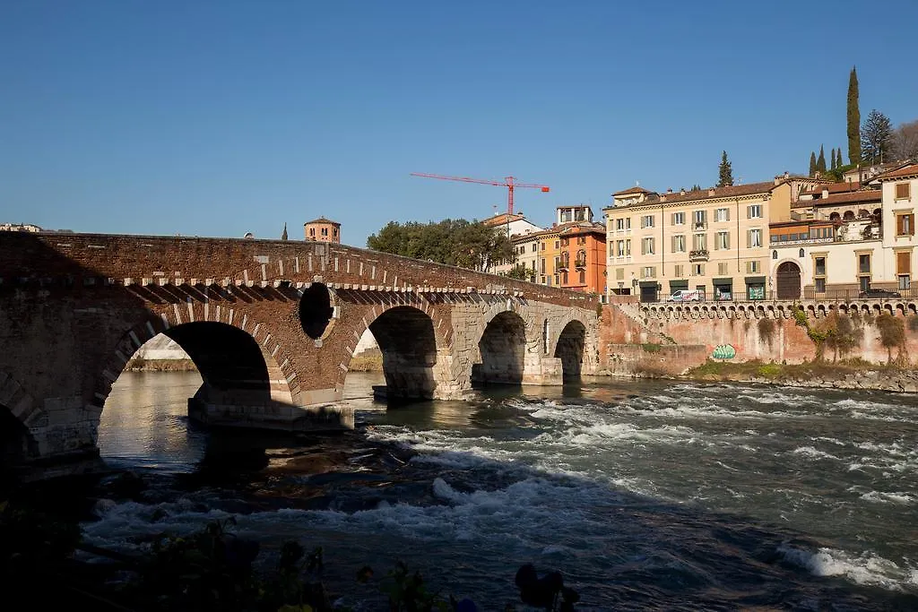Bed and Breakfast Relais Ponte Pietra Verona