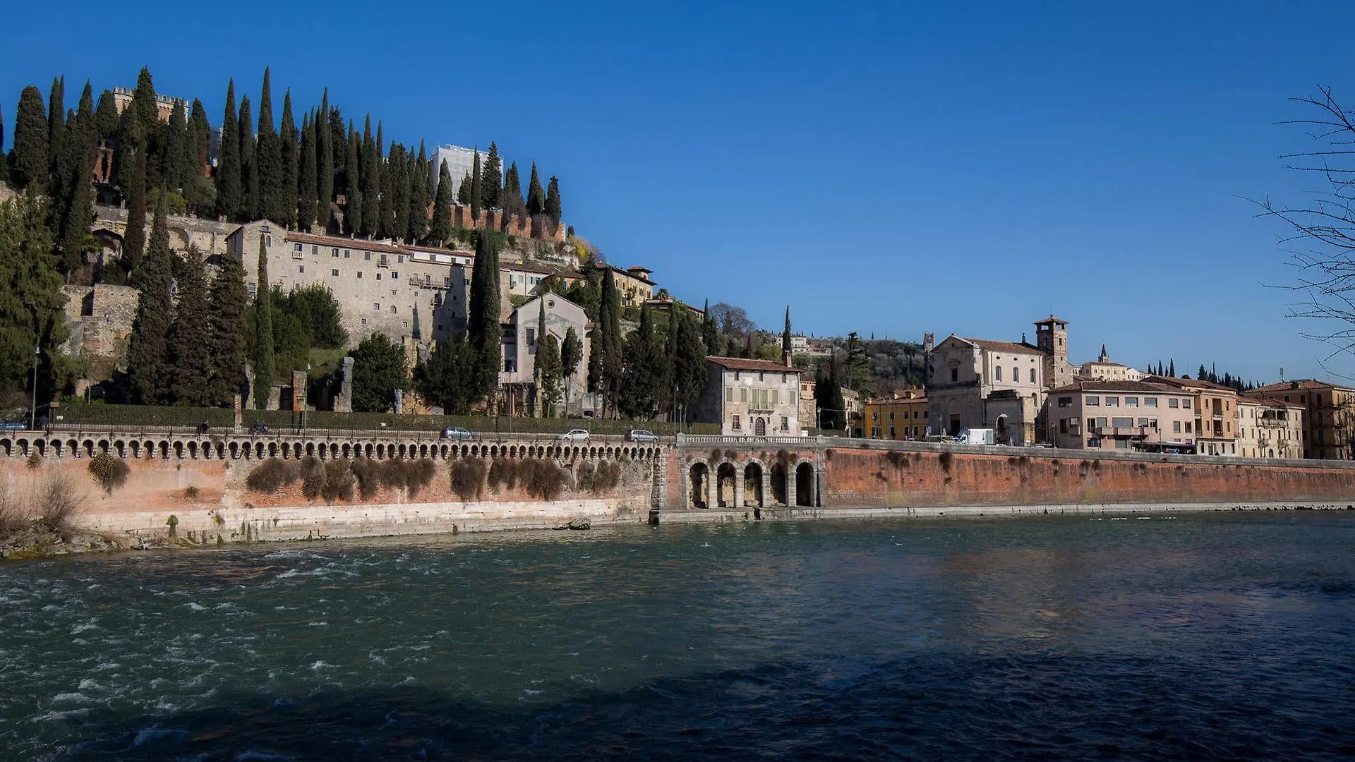 ** Bed & Breakfast Relais Ponte Pietra Italy